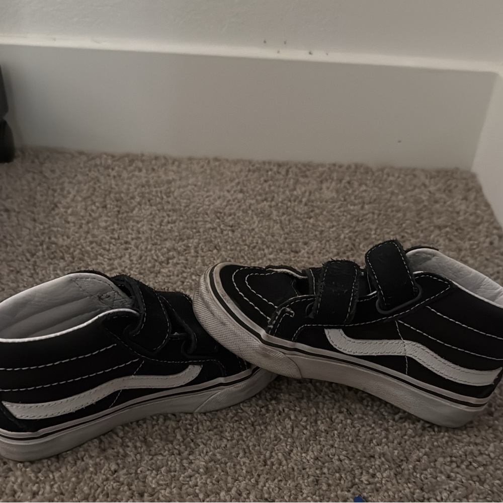 Boys vans size 11c